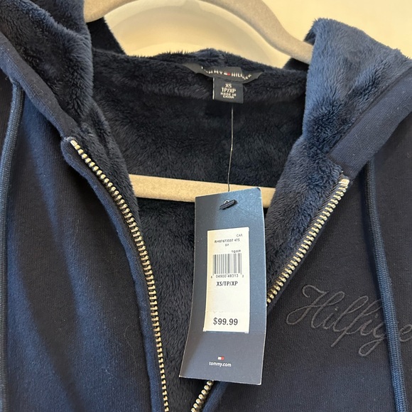 Brand new Tommy Hilfiger zip up hoodie - Picture 2 of 5